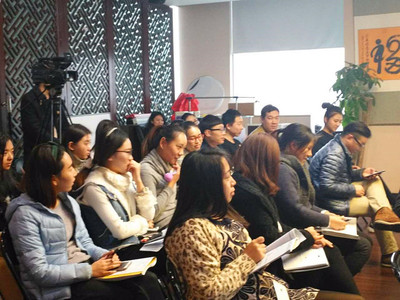 管理培訓(xùn)專家傅宗科先生伍福廳授課